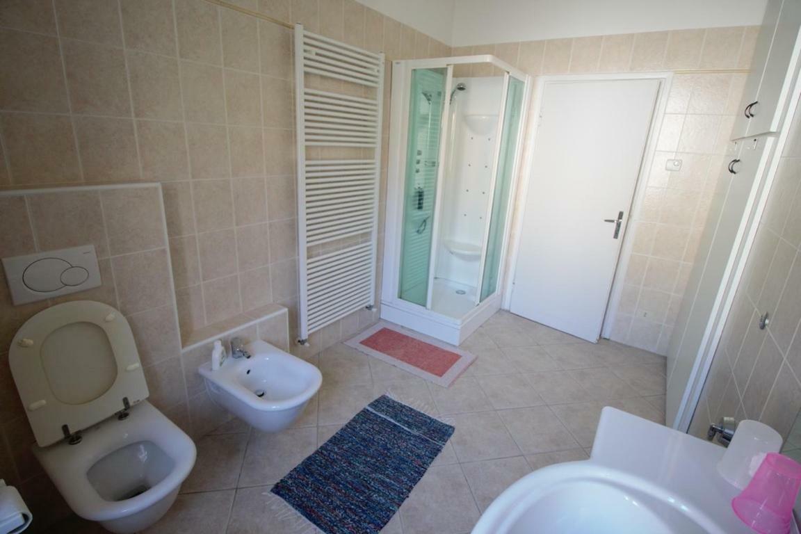Casa Dudi Villa Донго Екстериор снимка